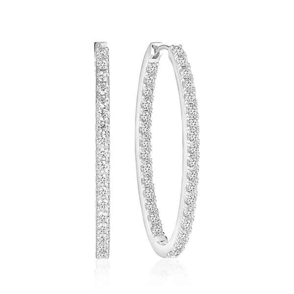 Dit zijn oorbellen in zilver met zirconia van het merk Sif Jakobs 